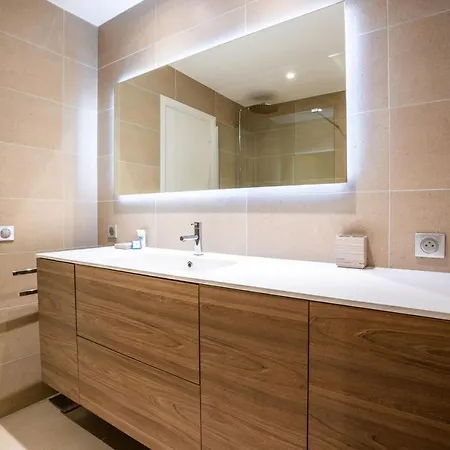 Apartment 2-bedroom In Grand *