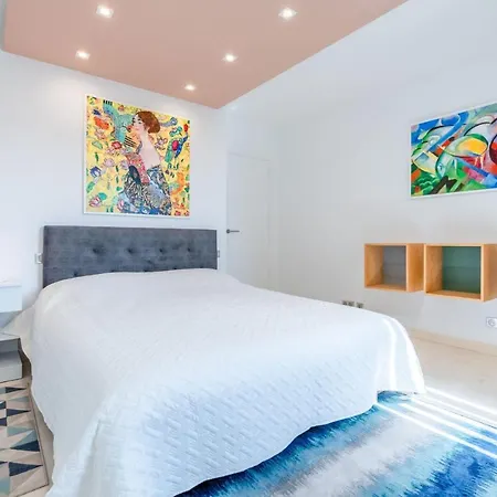 Apartment 2-bedroom In Grand *